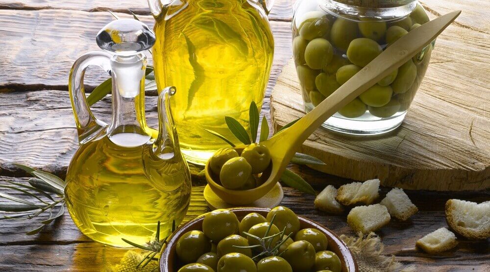 Olivenolie og oliven - falder dine oejenvipper af