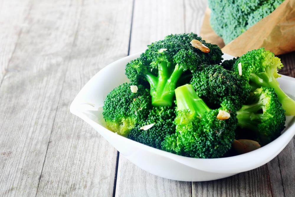 Skaal med broccoli