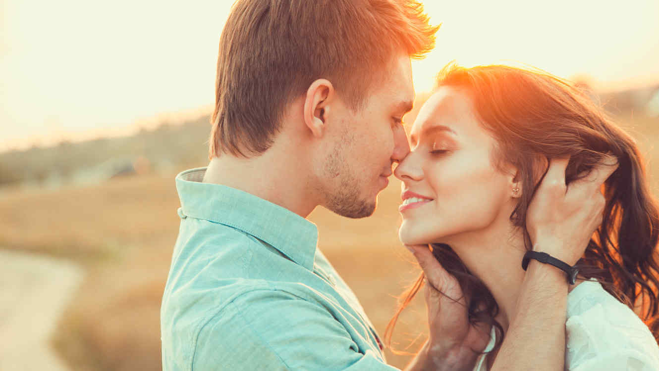 Romantisk parforhold - vide om at kysse