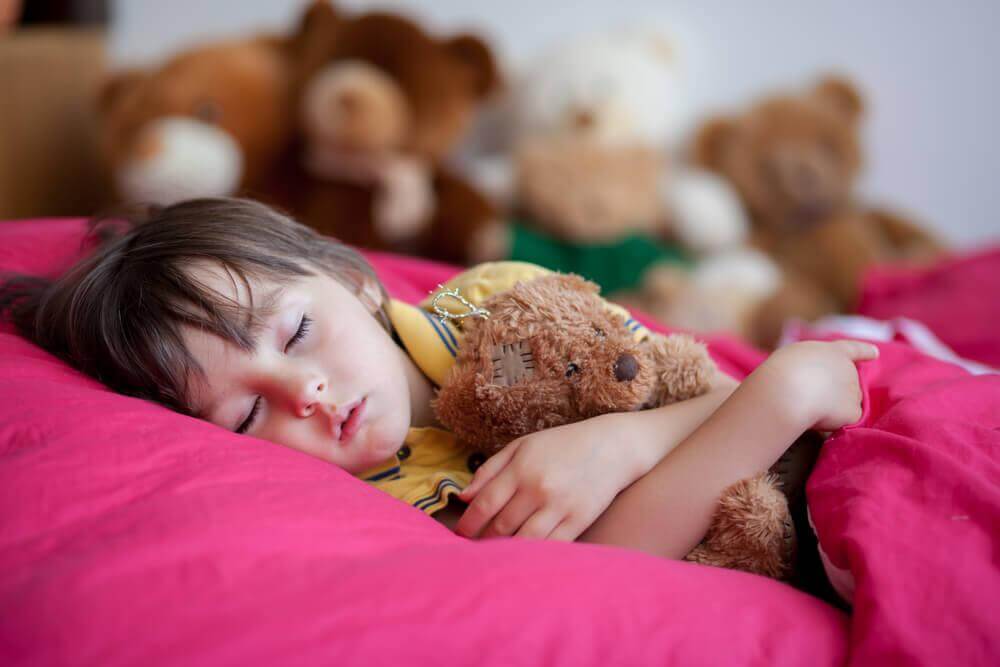 Fire grunde til, at sene sengetider er skidt for dit barn