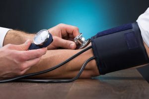 5 naturlige fødevarer der behandler hypertension