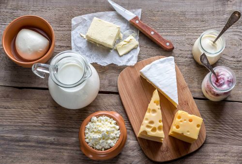 Mejeriprodukter indeholder lysin, som er godt for kroppen og produktionen af kollagen.
