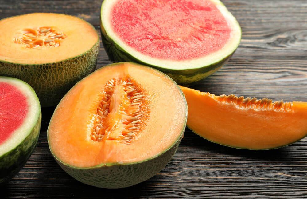 Undgaa at blande meloner med andre foedevarer