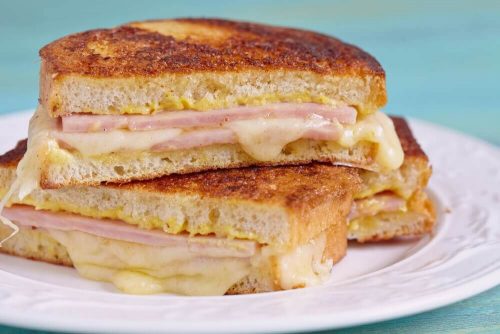 Sådan laver du en lækker Monte Cristo Sandwich
