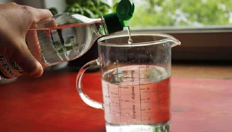 hvid eddike til at fjerne skimmelsvamp