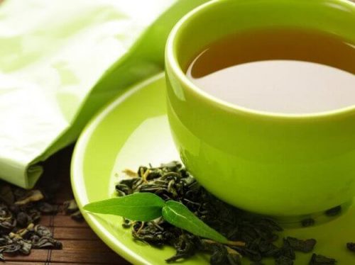 Kop med grøn te