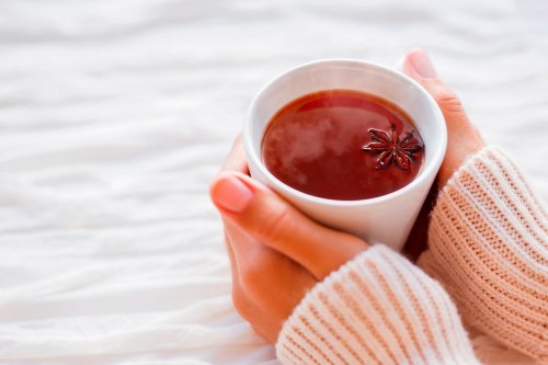 En kop varm anis te.