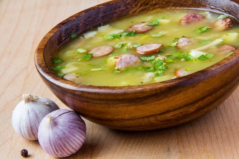 Prøv denne lækre suppe med serranoskinke!