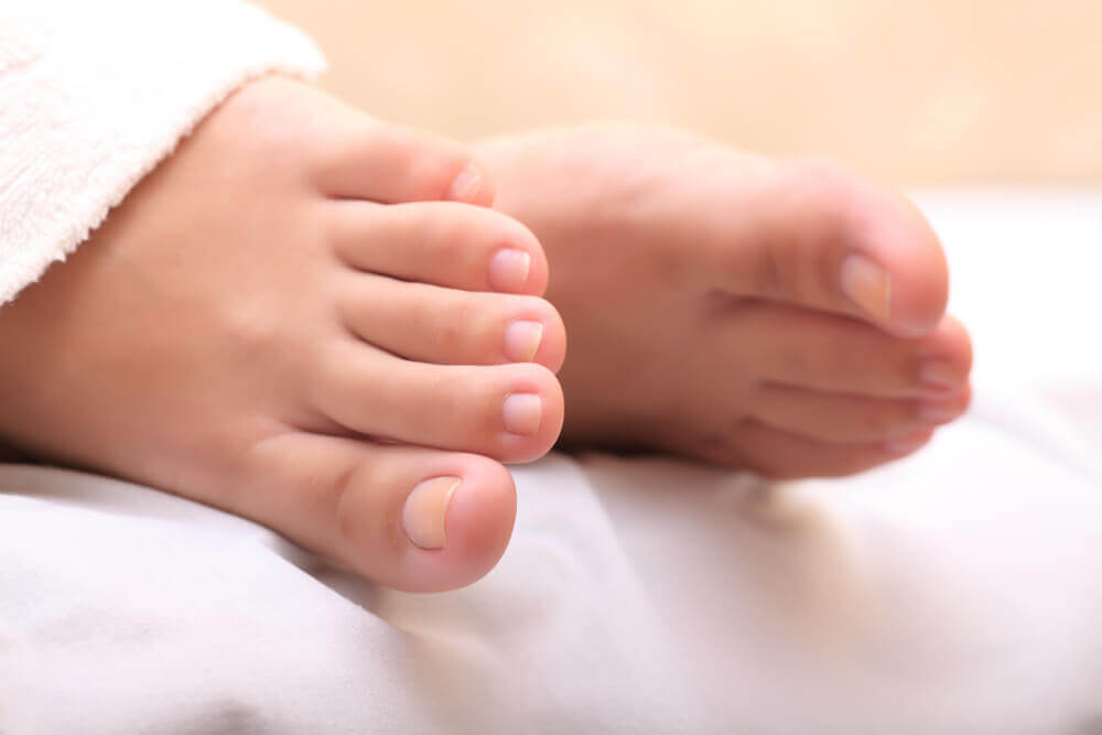 Brug knust hvidløg til at helbrede indgroede tånegle