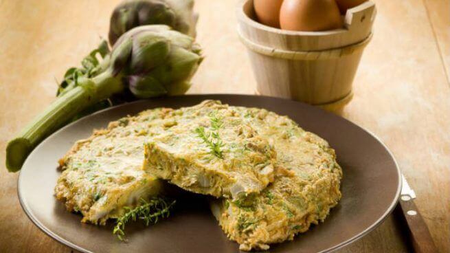 Omelet med artiskok.