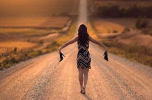 Sådan vælger du de rigtige højhælede sko til din kjole