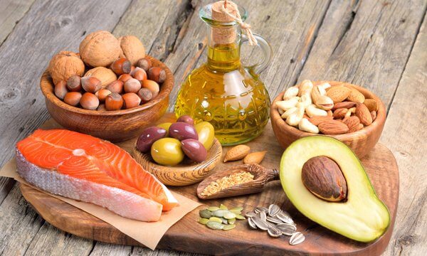 Sund fedt: fisk, æg, avocado