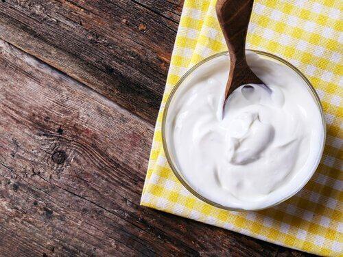 Opskrift på hjemmelavet græsk yoghurt