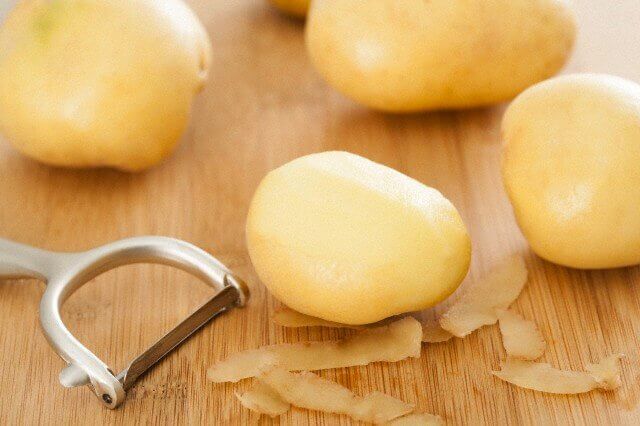 Skrællede kartofler til alfredo-kartofler