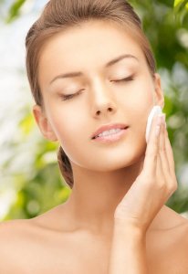 Naturlige tonere til smuk glødende hud