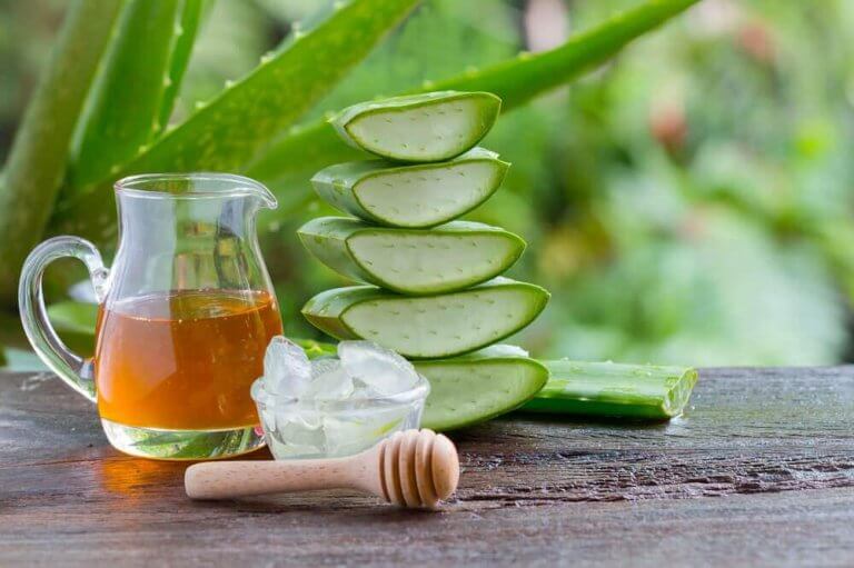 Aloe vera-middel med honning mod maveproblemer