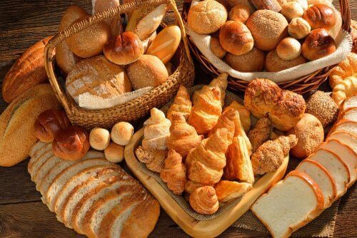 Et udvalg af brødprodukter, lav glutenfrit brød