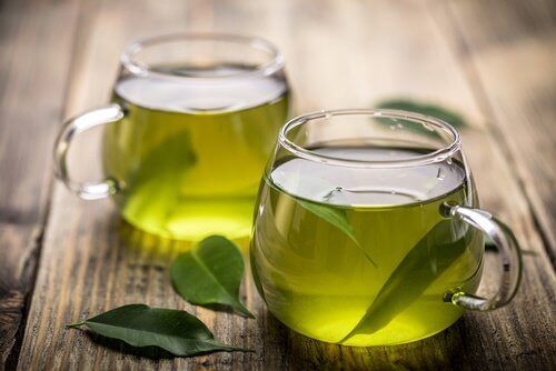 groen te i et glas