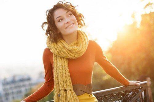 kvinde føler velvære