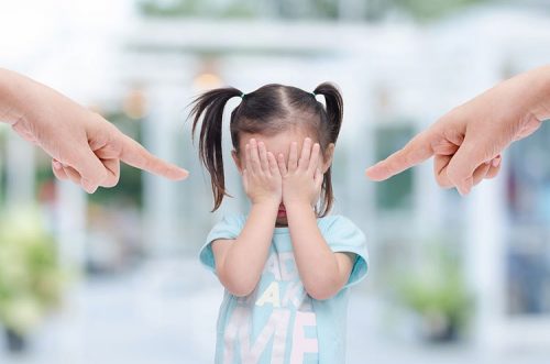 Hvis du lader dine frustrationer gå ud over dine børn kan de ende med at få lavt selvværd