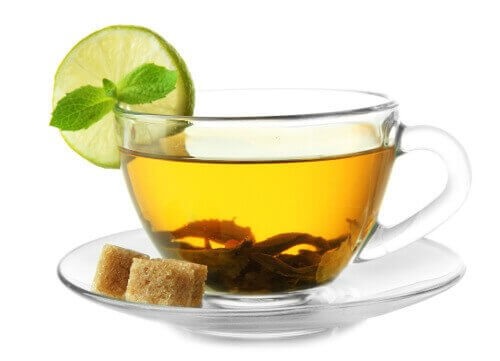 En kop grøn te er en god måde at starte dagen på