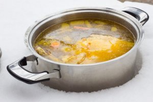 To opskrifter på fedtfattig bouillon