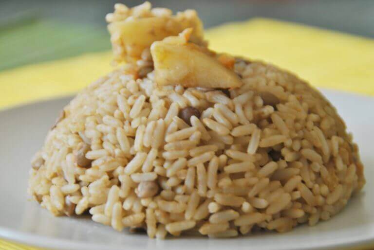 Kombinationen af fødevarer som linser og ris er godt for dig
