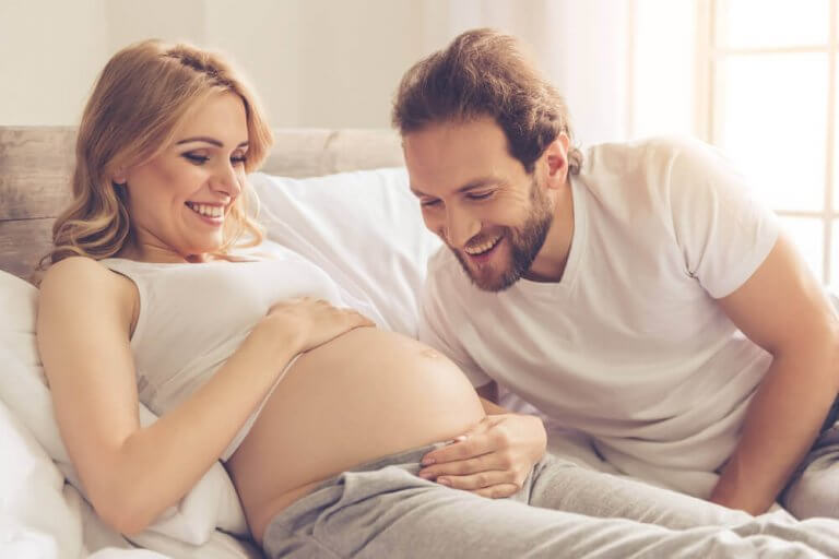 Fire tips til at gøre din baby glad under graviditeten