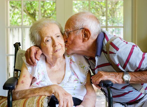Ældre par symboliserer forskellige typer af demens