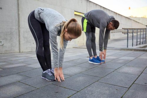 Udstrækning til at forbedre fleksibiliteten i benene