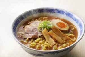 Opskrift på ramen nudler og kylling
