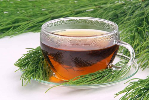 En kop te med padderok