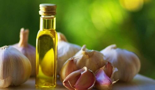 Olivenolie og hvidløg
