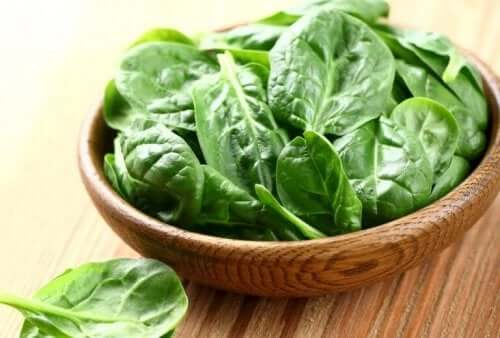 Spinat er en af de bedste grøntsager til at øge muskelmasse