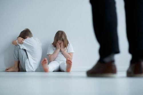 9 tegn på overgreb på børn, du skal kende til
