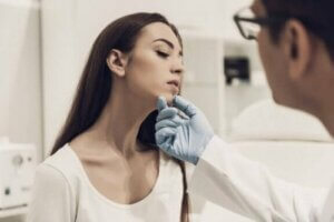 Candida-svamp på huden: Fem behandlinger