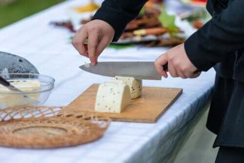 De bedste tips til at skære ost