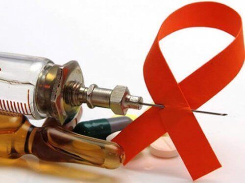 Sprøjte gennem sløjfe symboliserer abacavir, som er medicin mod HIV/AIDS