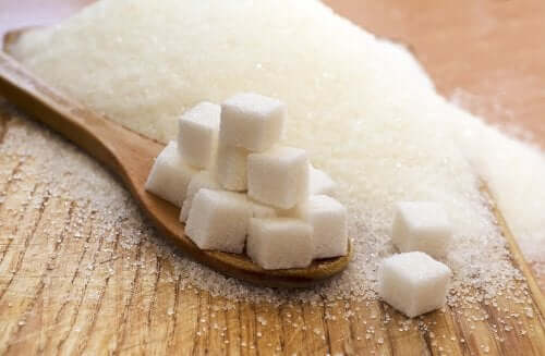 Sukkerknalder på ske