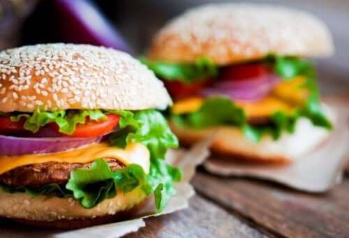 Kyllingeburger med ost