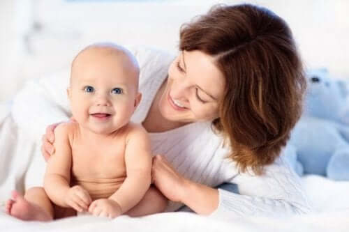 Motorisk udvikling: Månedlig evaluering af spædbørn