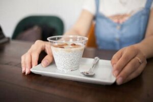 Sunde snacks, du kan tage med på arbejde