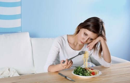 Manglende appetit er en af de skjulte vaner hos deprimerede mennesker