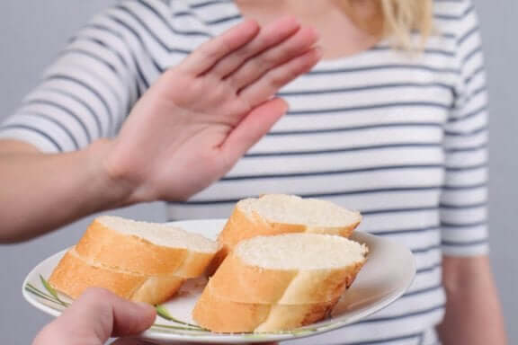Kvinde siger nej til brød