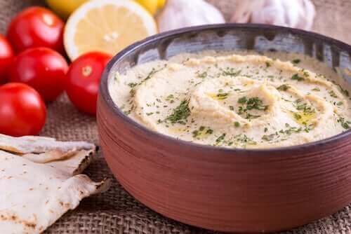 Hummus er en traditionel mellemøstlig ret