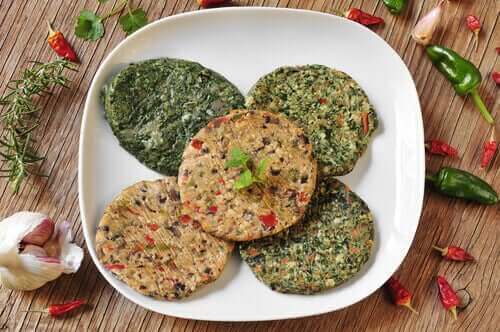 Tofu vil fungere som hovedbestanddel til at fremstille lækre veganske burgere med vores yndlings tilbehør