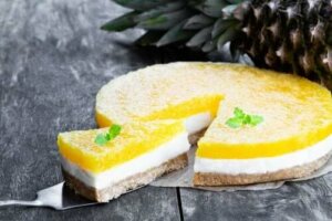 Piña colada cheesecake uden ovn