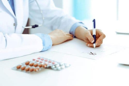 Læge ordinerer etoricoxib