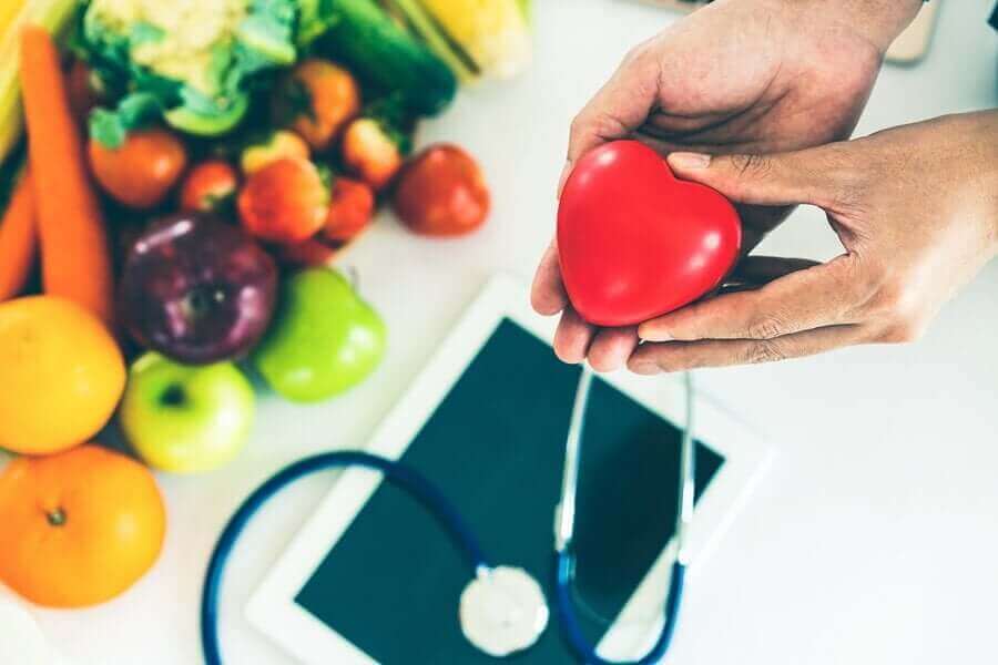 Hjerte og sunde fødevarer til at holde hjertet sundt