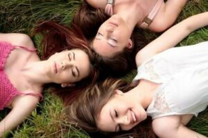 Er det sandt, at kvinders menstruation synkroniserer?